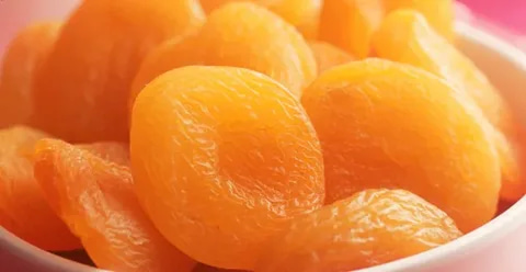 فروش آلو بخارا خشک خورشتی زرد + قیمت خرید به صرفه